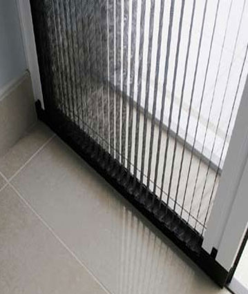 BARRIER FREE PLEATED SCREENS