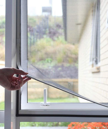 MAGNETIC SCREENS
